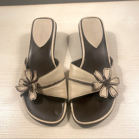 Maripe Shoes - 2/$30 Maripe Cream & Brown Guitar Leather Sandals 6
